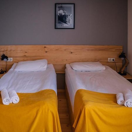 Hotel Old House מסטיה מראה חיצוני תמונה
