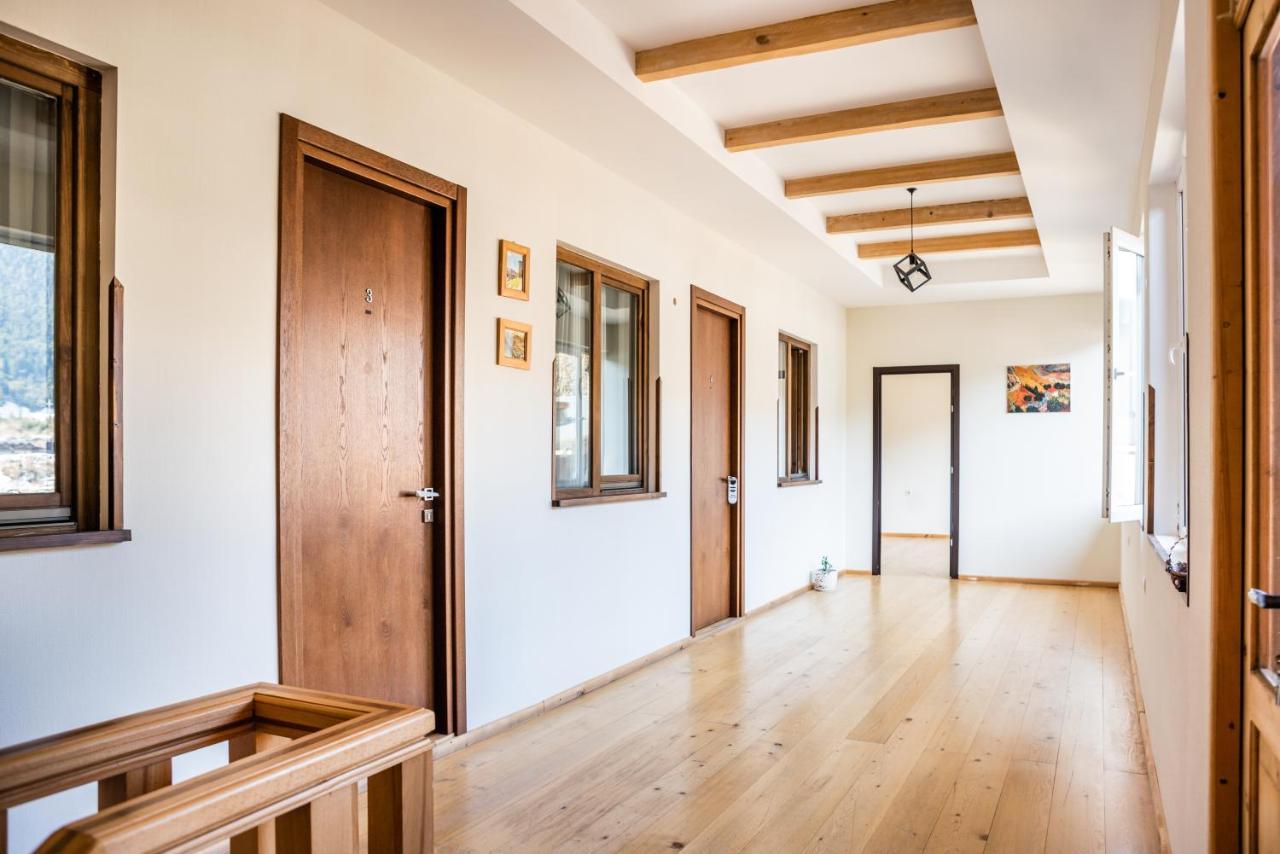 Hotel Old House מסטיה מראה חיצוני תמונה